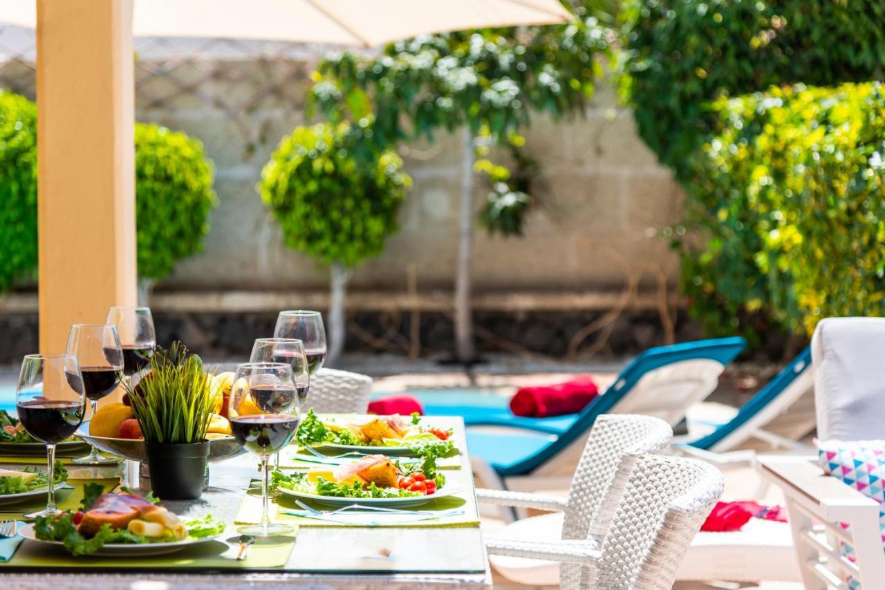 Beautiful Villa Anna With Heated Pool Costa Adeje  Ngoại thất bức ảnh
